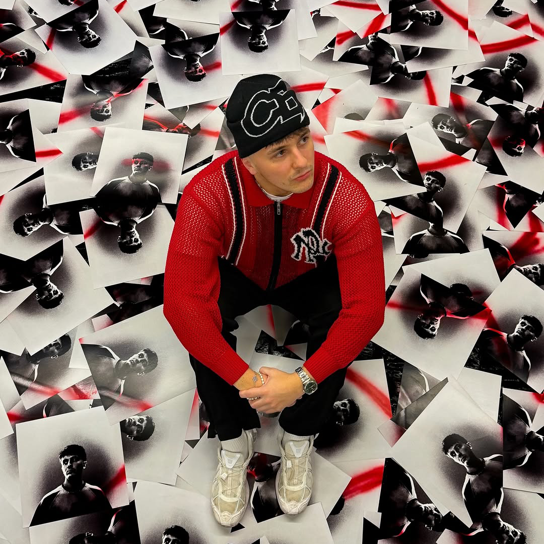 REDLINE USB + Signed Art Card